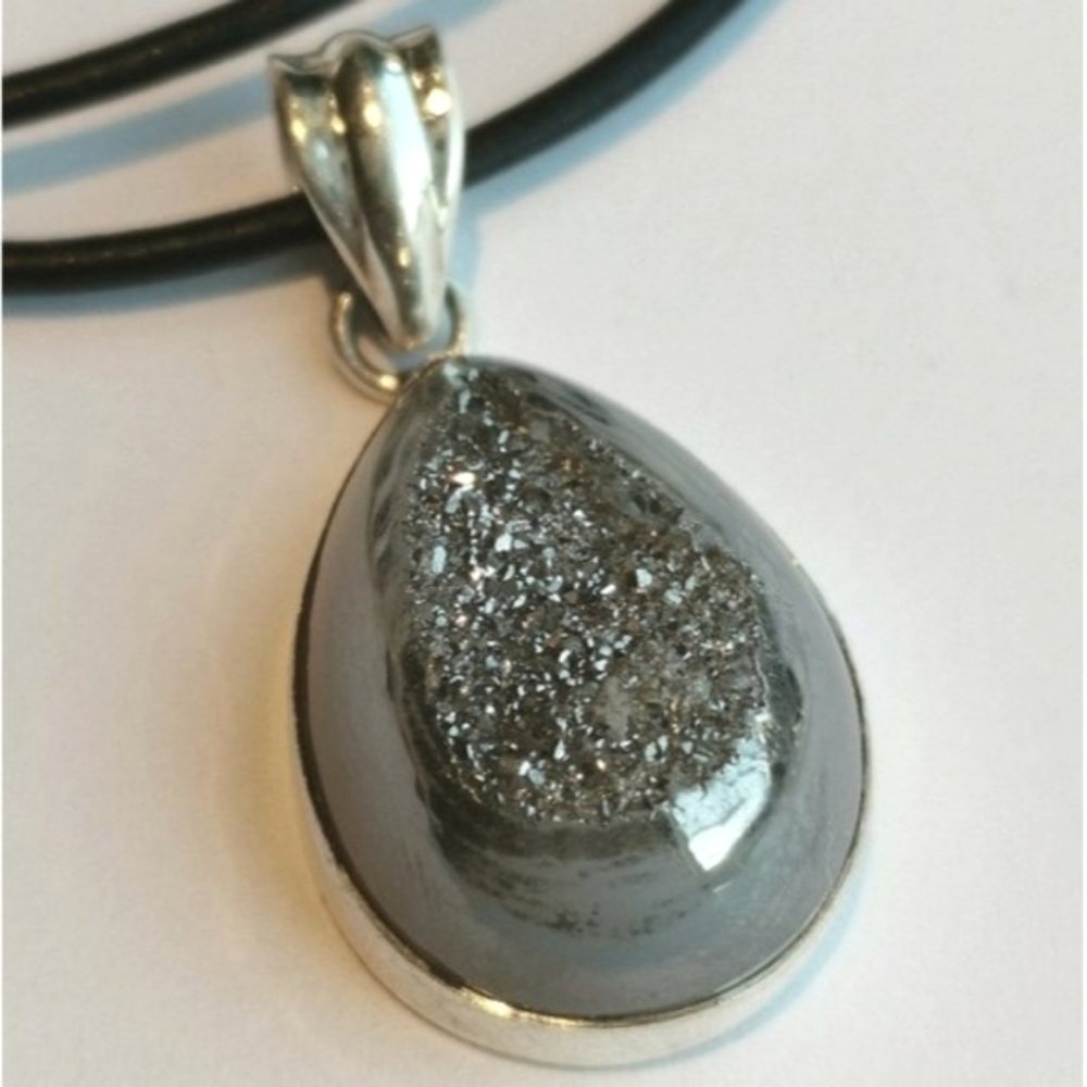 Modernist sterling silver druzy quartz pendant necklace 🆕
